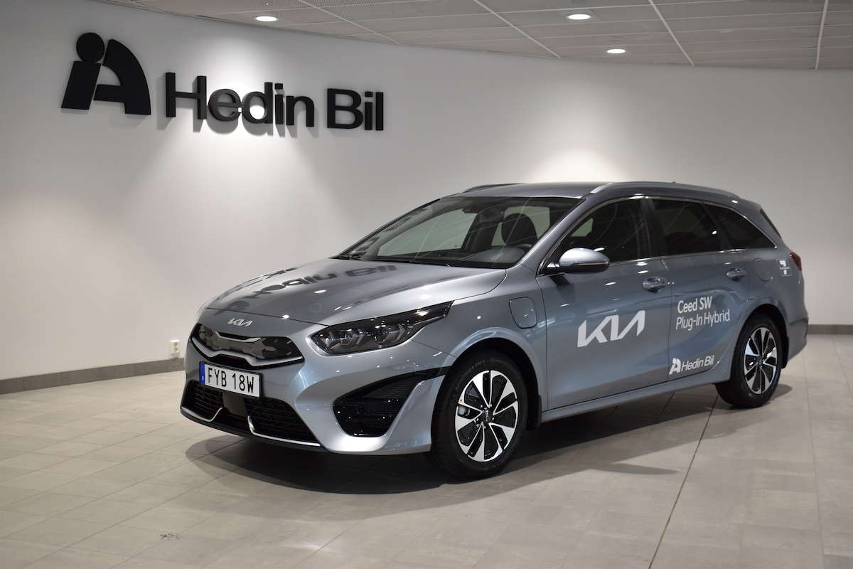 Kia Ceed SW Plug-In Hybrid 2024 Laddhybrid | Hedin Bil