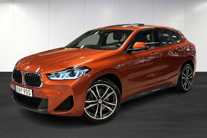 xDrive25e | M sport | Navi | Head up |
