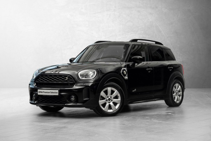 Cooper SE All4 Experience