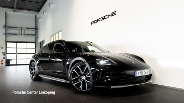 4 Cross Turismo