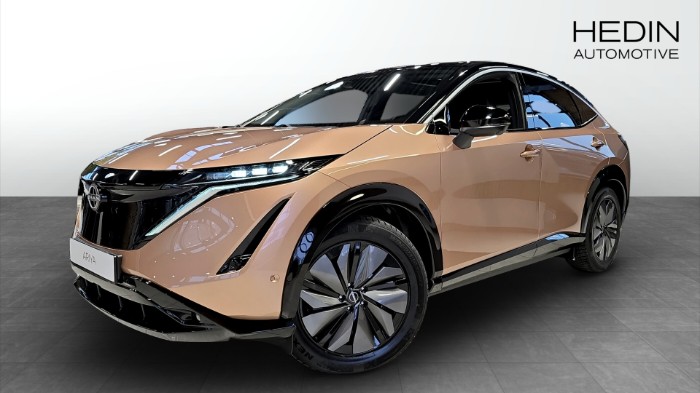 63kWh EVOLVE 2WD 22kw charger