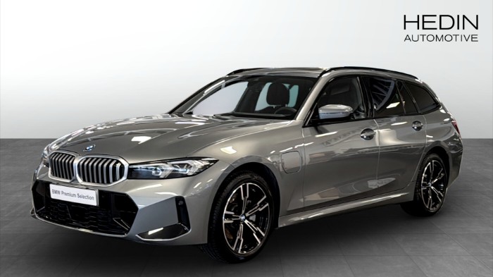 xDrive Touring M-Sport Comfort Panorama Drag