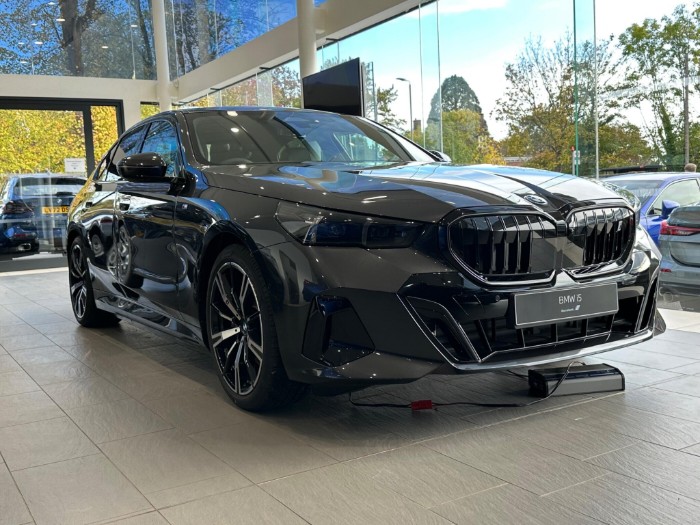 40 83.9kWh M Sport Pro Auto eDrive 4dr (11kW Charger)