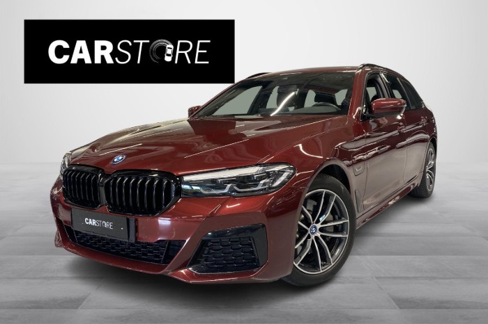 G31 Touring xDrive 530e A Charged Edition M Sport // H&K / Koukku / Individual väri / Kamera //