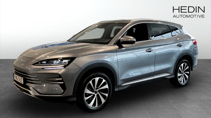 SEAL U BOOST PHEV