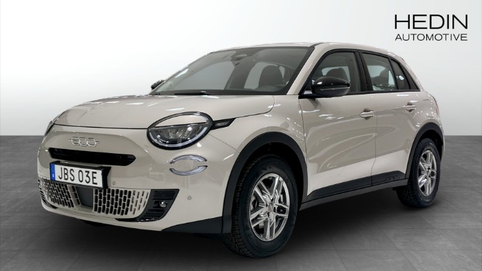 600 MHEV ICON 1.2 100CV *0%RÄNTA & FRIA VINTERHJUL