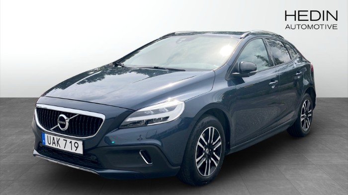 V40 CROSS COUNTRY