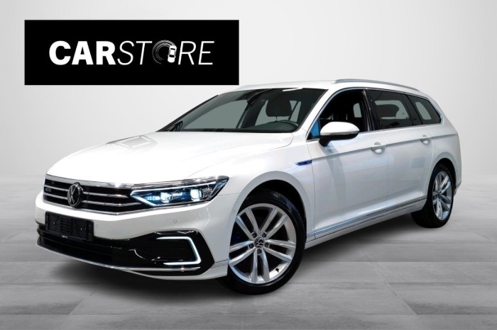 Variant GTE Business Plug-In Hybrid 160 kW DSG-automaatti // ACC / Webasto / P.Kamera / Hieronta