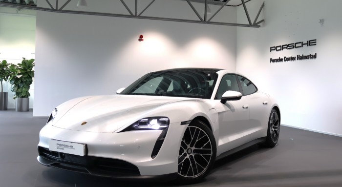 4S 530hk