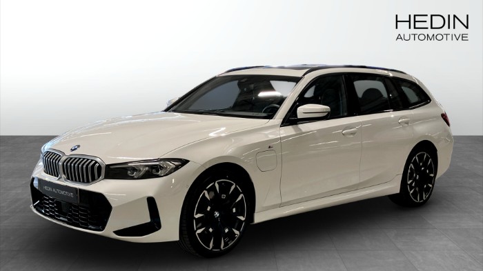 xDrive Touring M-Sport Panorama Dragkrok
