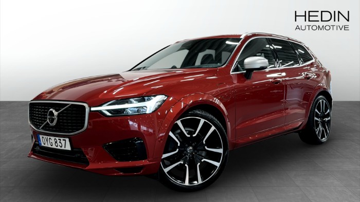T8 AWD R- Design B&W 360 Pano 22"