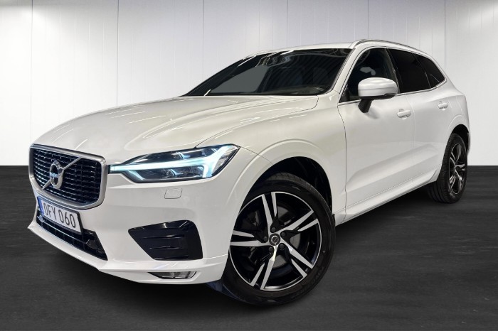 T5 AWD GEARTRONIC / R-DESIGN/ 360 KAMERA/ B&W/ HUD/ NAVI/ XENON