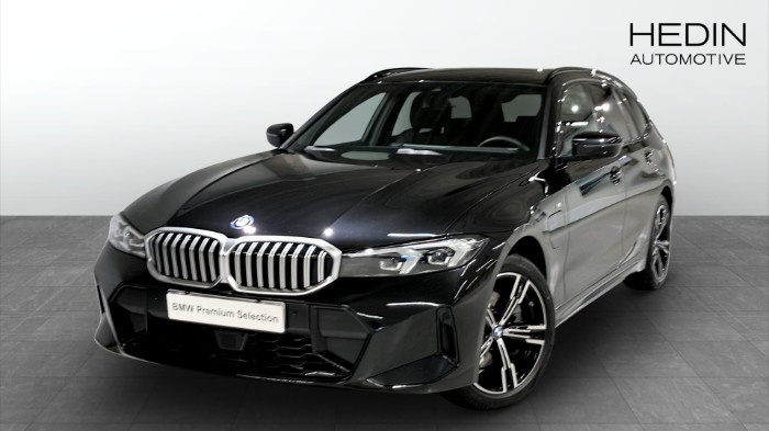 330E XDRIVE Touring