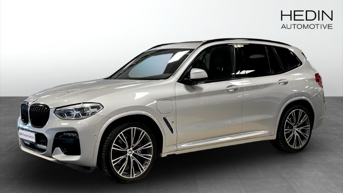 xDrive 30e Innovation, Panorama, Drag
