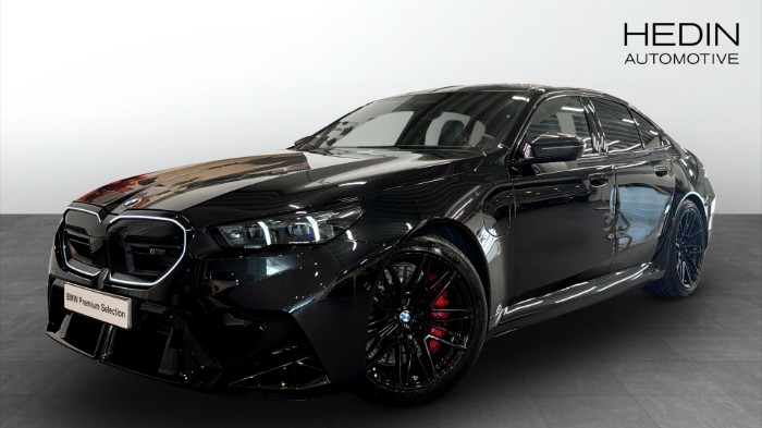 xDrive Sedan  Saphire svart Merino DAP Carbon