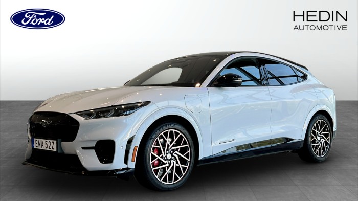 GT AWD LR Laddningskort 15,000kr / 0% Ränta Mach-E GT AWD Long Range 487hk