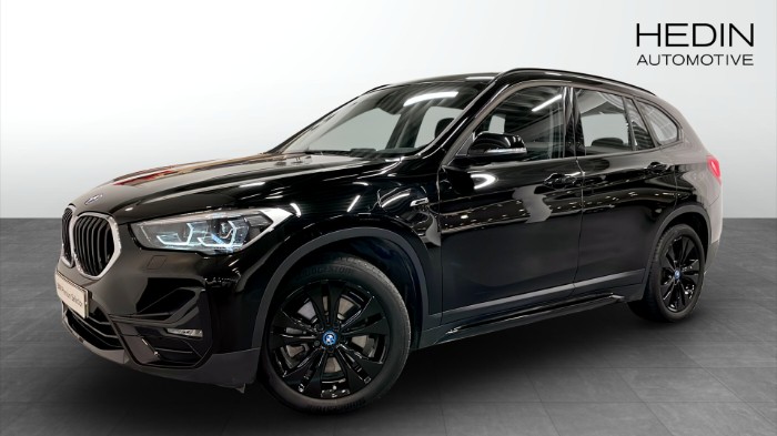 xDrive 25e Model Sport Line HUD Navigation PDC Stöldlarm