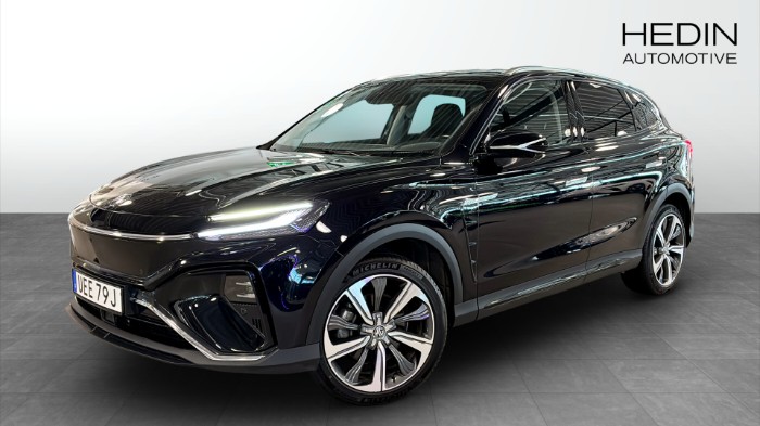 PERFORMANCE 70 KWH 4X4 | DRAG | BOSE