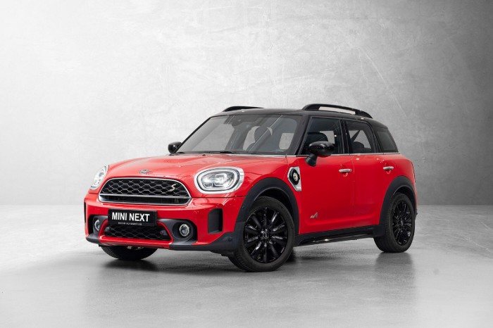 Cooper SE All4 Experience