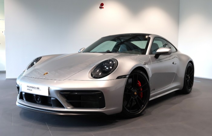 992.1 Carrera 4 GTS  480hk