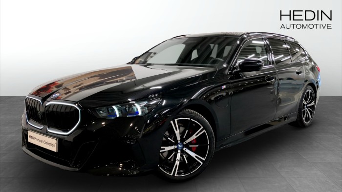 xDrive Touring M Sport Pro Harman Kardon Parking assist prof