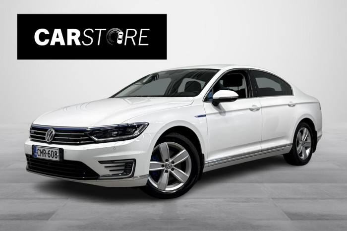 Sedan GTE Plug-In Hybrid 160 kW (218 hv) DSG-automaatti//nahka/alcantara sisustus//adapt vakkari
