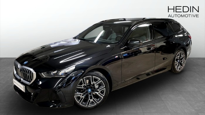 BMW I5 EDRIVE40 TOURING eDrive40 Touring M-sport Innovation Panorama B/W Drag