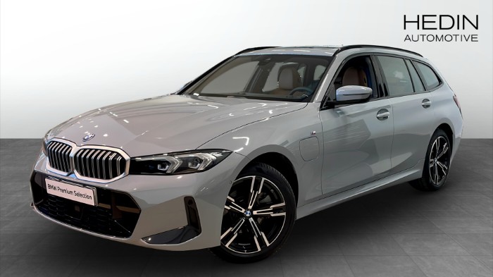xDrive Touring M Sport Drag Panorama Comfort