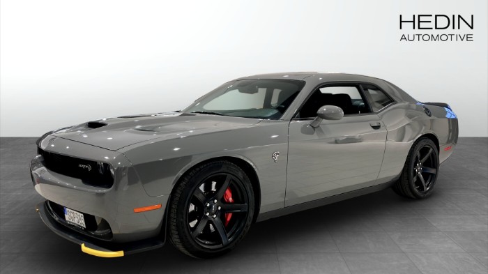 CHALLENGER SRT HELLCAT