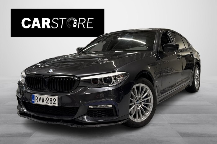 G30 Sedan 530e A Charged Edition M Sport // Kamera / Kattoluukku / H&K / Nahat //