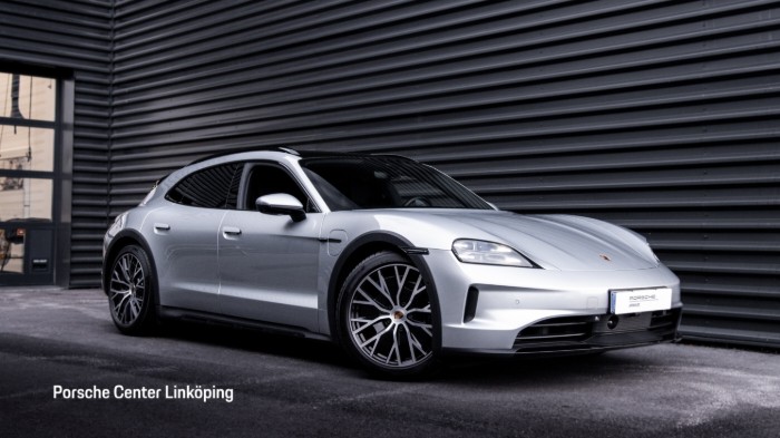 4 Cross Turismo -Leasebar / VAT