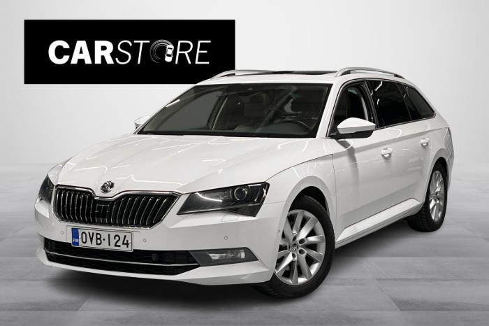 Combi 1,8 TSI Style DSG Autom. // Panorama / Webasto / Adapt. vakkari / Canton / Vetokoukku / Kamera