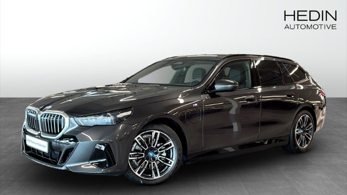 530E XDRIVE TOURING M-Sport Business Launch Edt XDRIVE TOURING