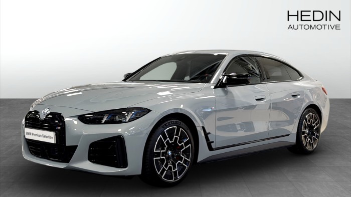 M50 xDrive M Sport Pro Fully Charged Drag