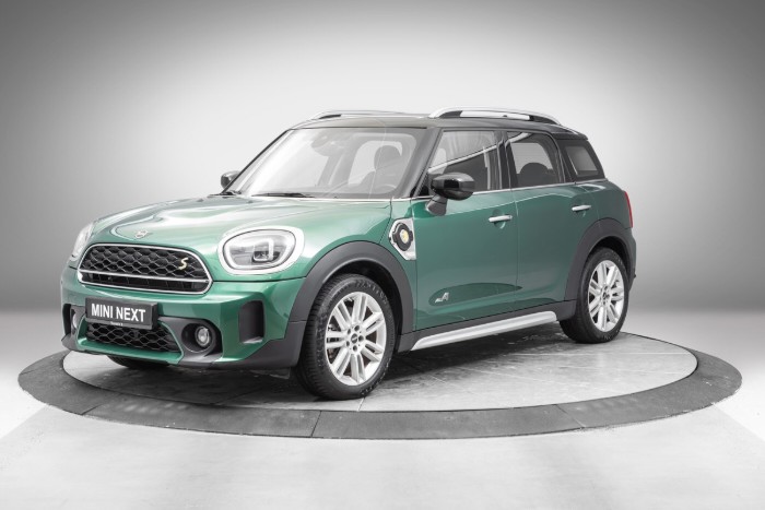 Cooper SE All4 Essential