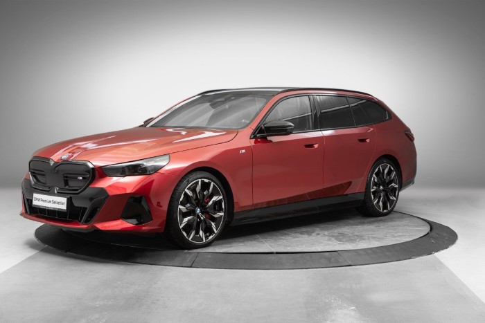 Touring xDrive Fully Charged(K)