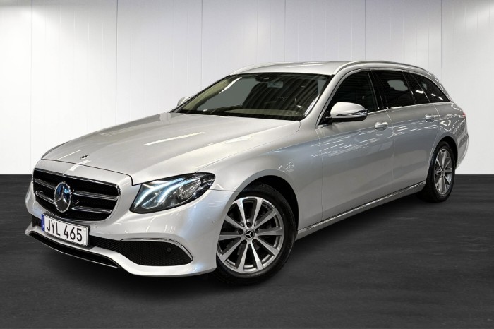 200 d | Widescreen | Drag |