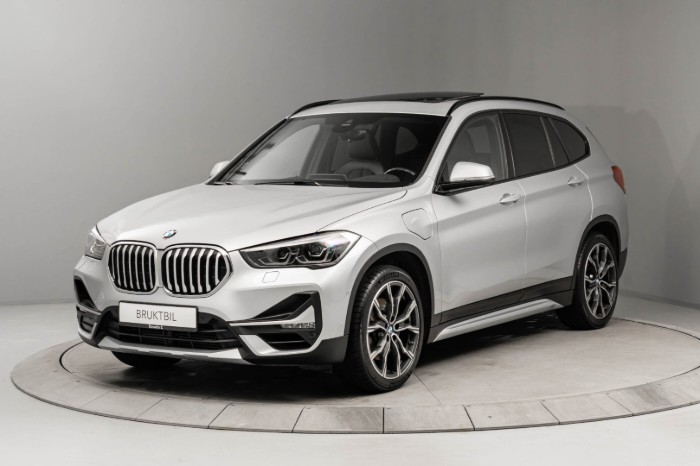 xDrive25e