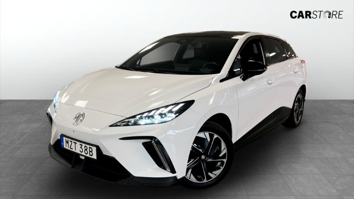 MG4 LUXURY LONG RANGE 64 KWH 204HK 360 KAMERA