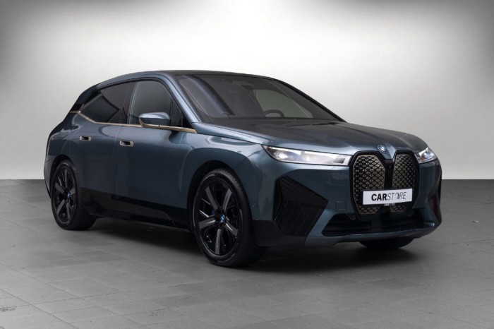 xDrive40 Fully Charged