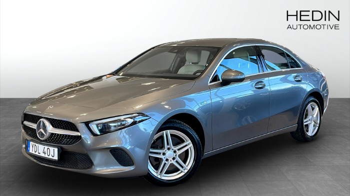 250 E Sedan Plug-In 218hk AMG Light and Sight