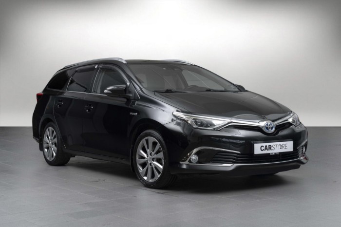 Touring Sports 1,8 Hybrid Executive