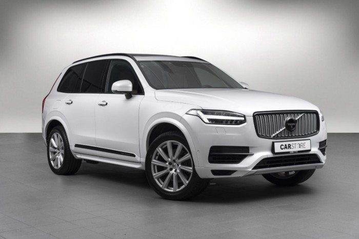 T8 407hk Inscription AWD