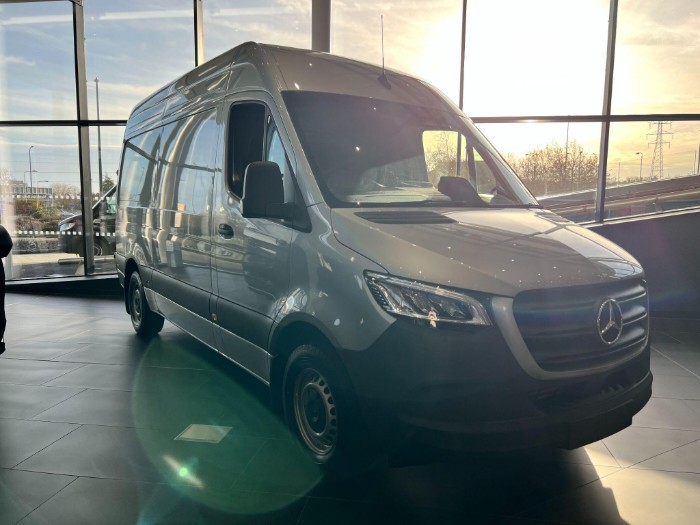 2.0 315 CDI SELECT Panel Van 5dr Diesel Manual RWD L2 H2 Euro 6 (s/s) (150 ps)