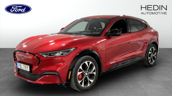 AWD Standard Range 269hk