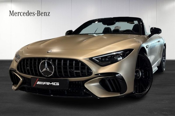 63 V8 585Hk Golden Coast Edition