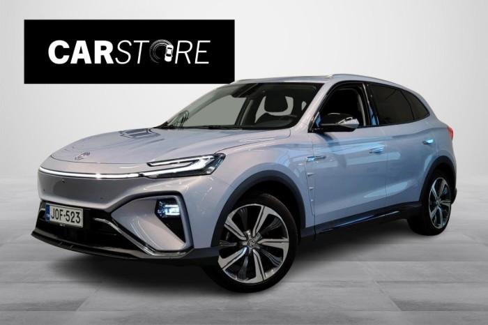 Performance AWD // Bose-äänentoisto / Ilmalämpöpumppu / 360°kamera / LED-Matrix valot / Panorama //