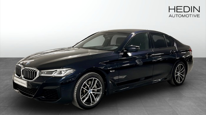 xDrive Sedan M Sport HUD Drag