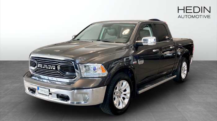 1500 Crew Cab 5.7 V8 HEMI Lariat Longhorn låga mil nyservad