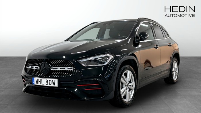 GLA | Plug-In Hybrid | 218 HK | AUT | Panorama | AMG | Edition 1